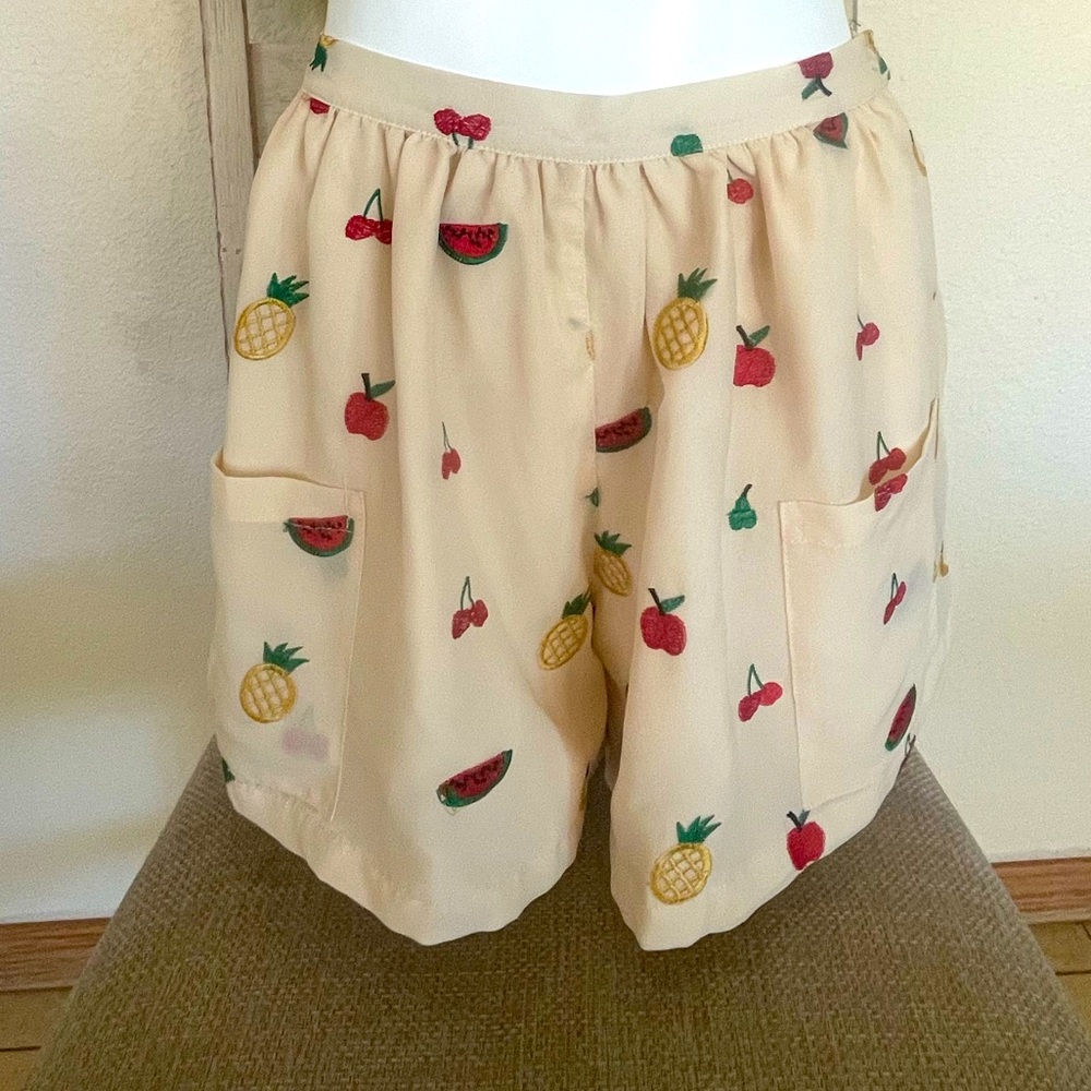 High waisted Shorts
